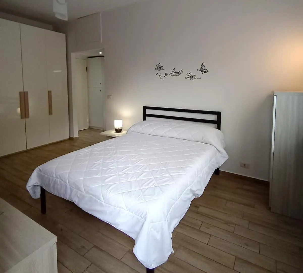 Coronelli Lovely Studio, Close To Frattini & Gelsomini Metro Station Milano